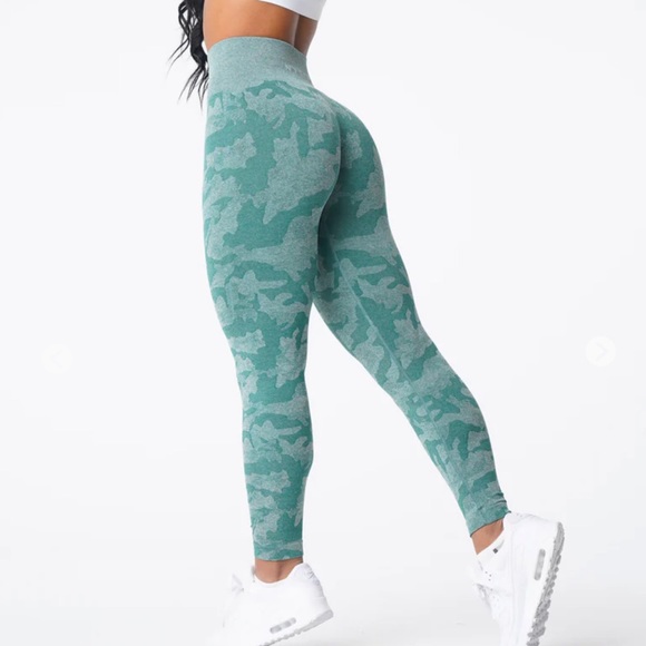 Nvgtn Camo Seamless Leggings - Picture 2 of 5